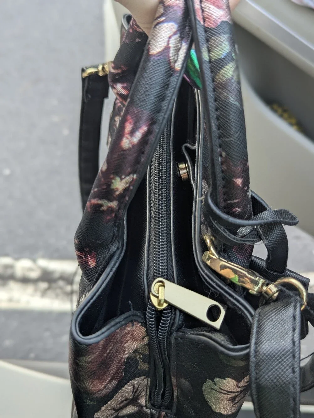Christian Siriano Floral Crossbody Satchel Bag Black Saffiano Handbag Clean
